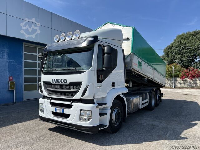 Třístranný sklápěč Iveco Stralis 460