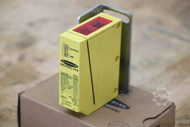 Reflective light barrier Banner Q85VR3DL-T9-B