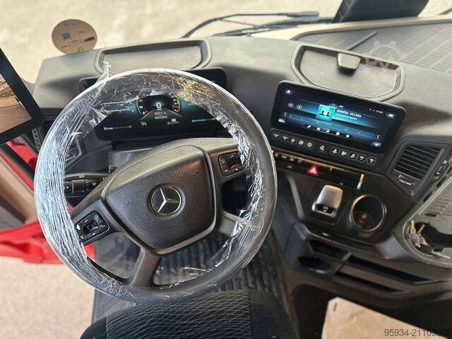Standart çekici ünitesi Mercedes-Benz Actros 1851