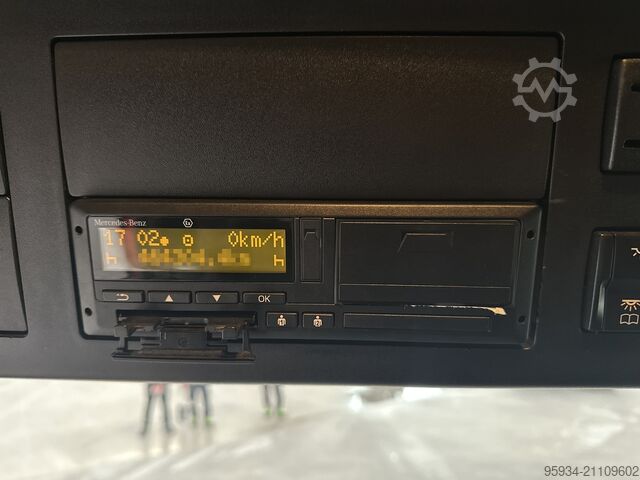 Standart çekici ünitesi Mercedes-Benz Actros 1851