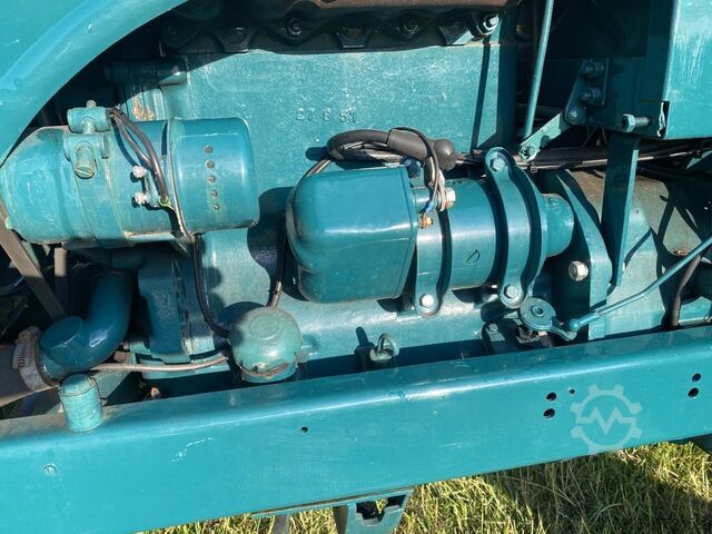 Tractor Hanomag R 22 Hebe- Zapfwelle- Korn-Rad, Uzw.