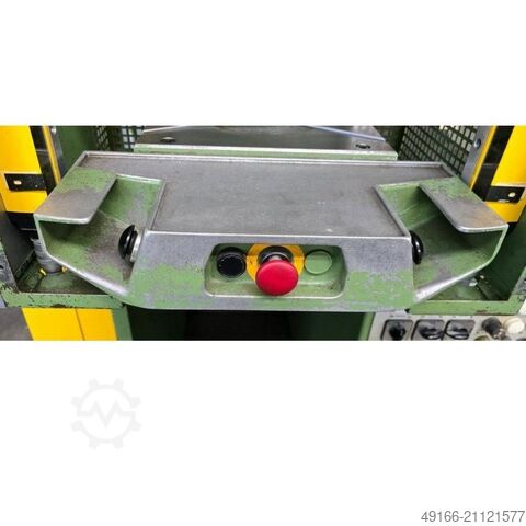 Prensa de estiragem de coluna única - Hidráulica MUELLER T 6,3