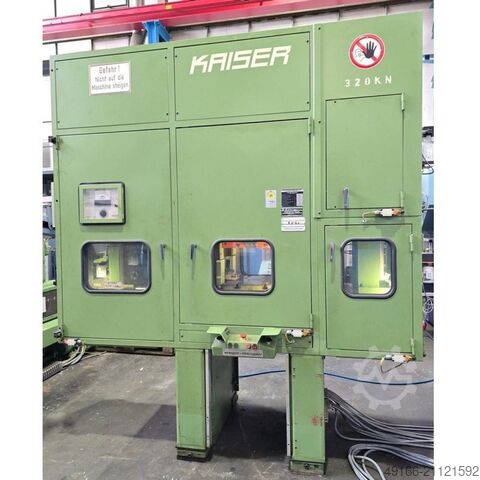 Prensa de perfuração automática de coluna dupla KAISER V 32 / 420