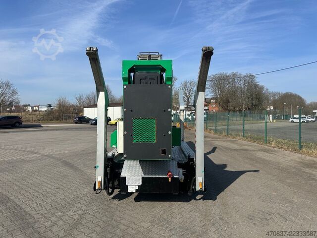 Camion équipé d'une grue Böcker RK 36-2400 / Raupenkran / UVV NEU