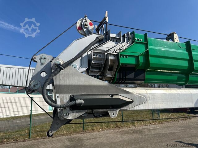 Camion équipé d'une grue Böcker RK 36-2400 / Raupenkran / UVV NEU