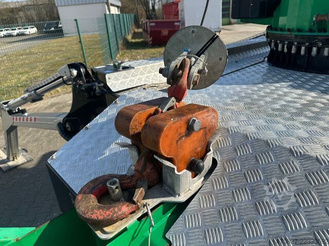 Grue montée sur camion Böcker RK 36-2400 / Raupenkran / UVV NEU