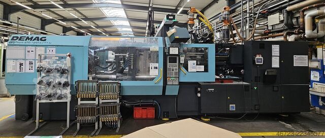 Macchina per stampaggio a iniezione DEMAG ergotech 420-1450h/320r