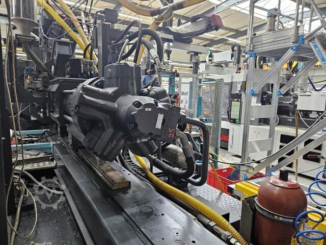 Macchina per stampaggio a iniezione DEMAG ergotech 420-1450h/320r
