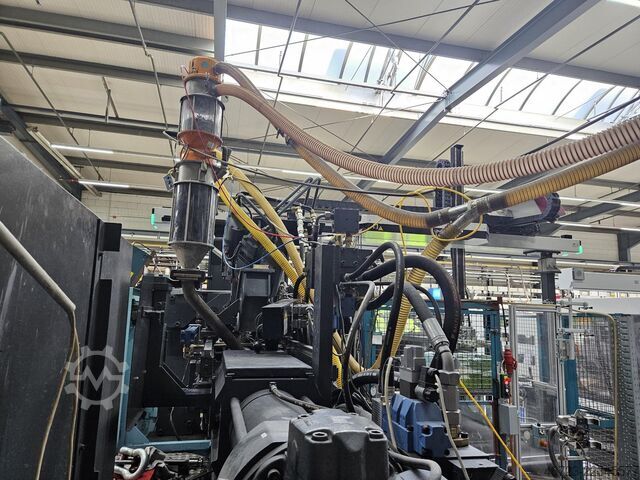 Macchina per stampaggio a iniezione DEMAG ergotech 420-1450h/320r