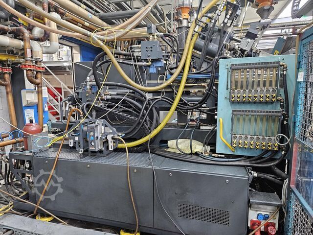 Macchina per stampaggio a iniezione DEMAG ergotech 420-1450h/320r