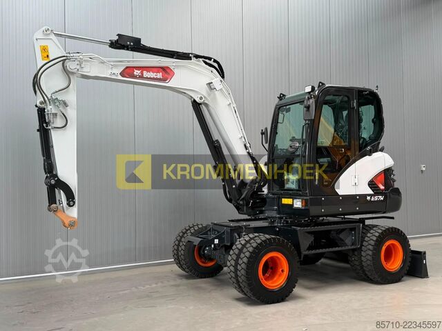 Escavatore gommato Bobcat E 57 W Nieuw