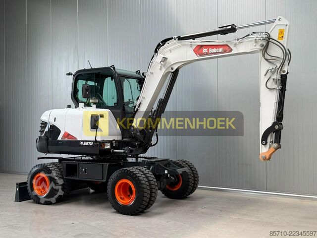 Escavatore gommato Bobcat E 57 W Nieuw
