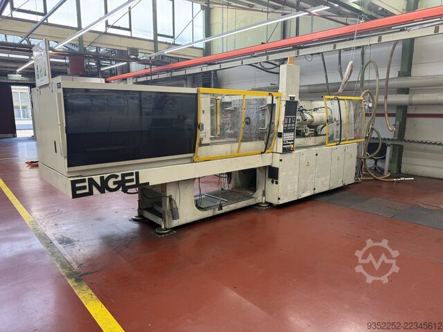 Macchina per stampaggio a iniezione Engel FS 1050/200-HL