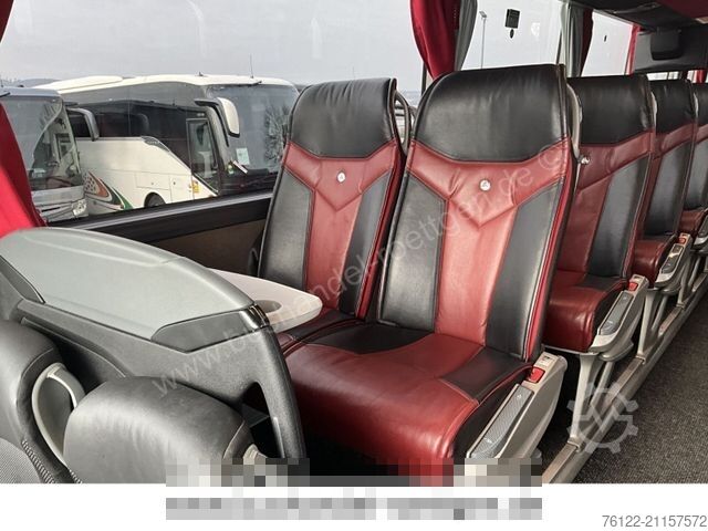 Távolsági autóbusz MERCEDES-BENZ Tourismo/Travego/R08/R09/516/Cityliner