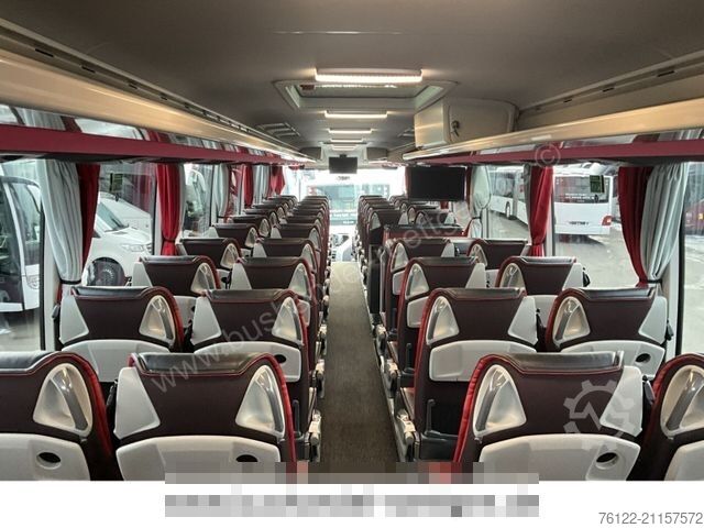 Távolsági autóbusz MERCEDES-BENZ Tourismo/Travego/R08/R09/516/Cityliner