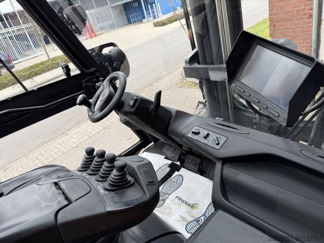 Elektromos négykerekű targonca Linde E60-01