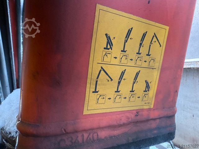 Basculantă IVECO Stralis AT260T44 6x4 Kipper Kran Pakfinger 16052