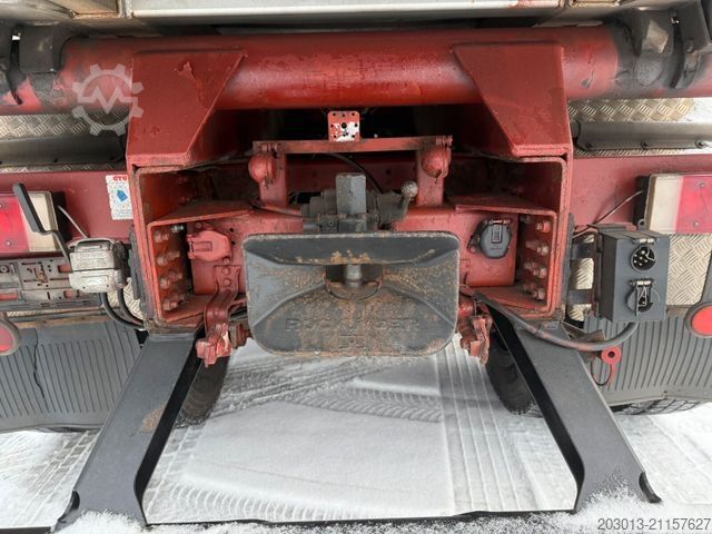 Basculantă IVECO Stralis AT260T44 6x4 Kipper Kran Pakfinger 16052