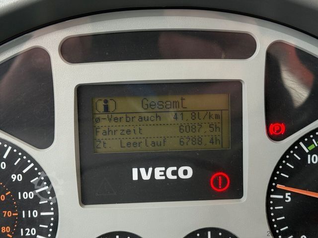 Háromirányú billenő teherautó IVECO Stralis AT260T44 6x4 Kipper Kran Pakfinger 16052