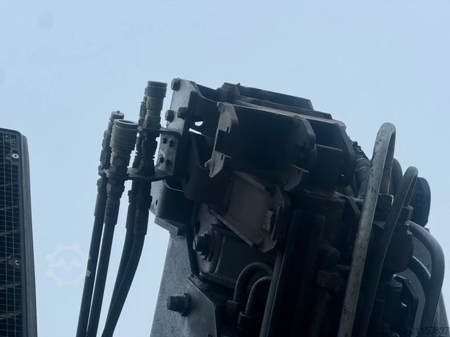 Autocamion basculant tridirecțional IVECO Stralis AT260T44 6x4 Kipper Kran Pakfinger 16052