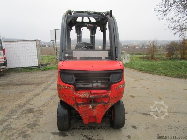 Chariot élévateur à fourche diesel Linde H30D-02 Triplex-Freihub 4,7m Hubhöhe + Seitenschie