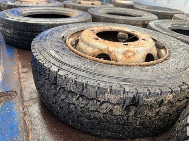 Italos szállító jármű MERCEDES-BENZ ATEGO 818 *  *MOTORBREMSE * 5 M L *GETRÄNKE