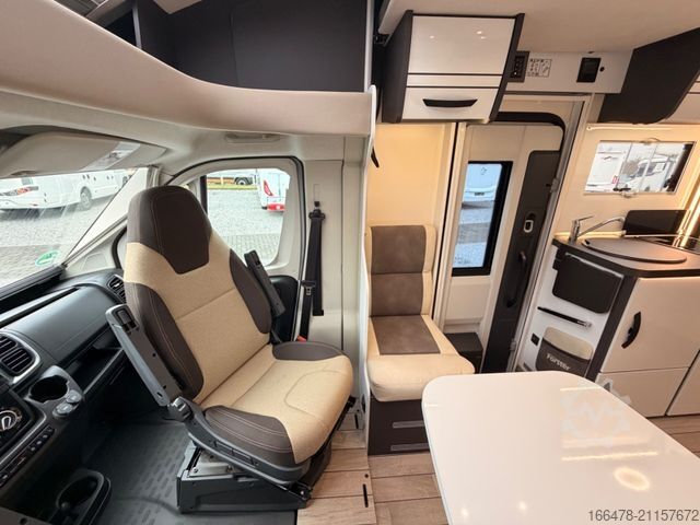 Félintegrált lakóautó FORSTER FT 699 EB *Einzelbetten-Hubbett-Automatik*