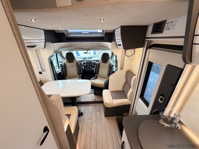 Félintegrált lakóautó FORSTER FT 699 EB *Einzelbetten-Hubbett-Automatik*