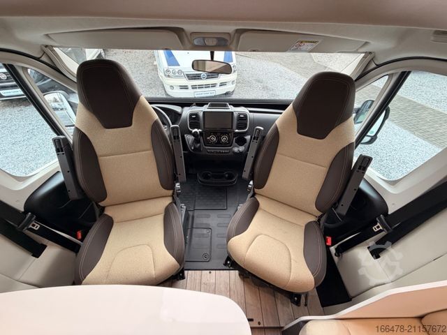 Félintegrált lakóautó FORSTER FT 699 EB *Einzelbetten-Hubbett-Automatik*