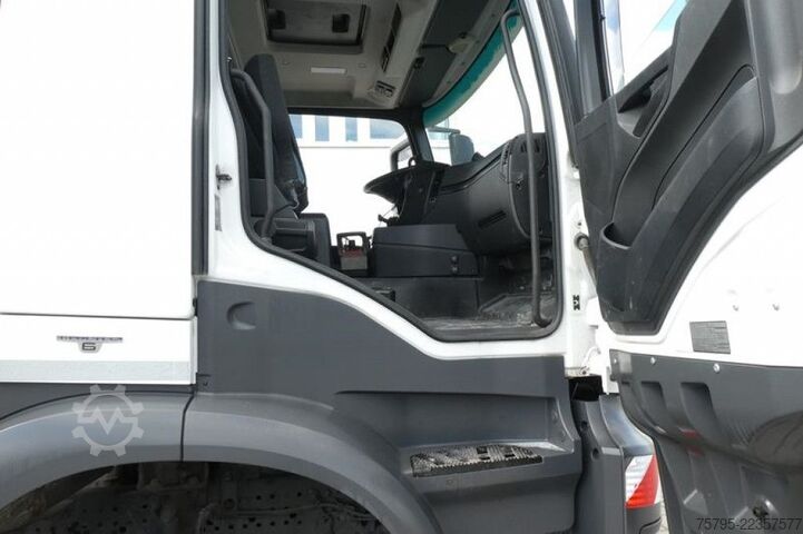 Betongpumpbil MERCEDES-BENZ Arocs 3540 8x4 Betonpumpe Putzmeister BSF 42.5 1