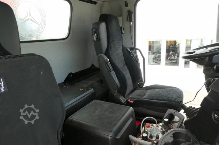 Betongpumpbil MERCEDES-BENZ Arocs 3540 8x4 Betonpumpe Putzmeister BSF 42.5 1
