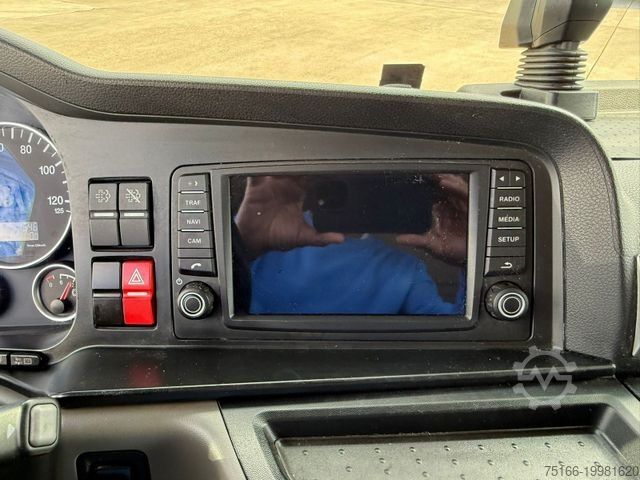 Hűtős teherautó MAN TGL 12.250 BL Kühlkoffer 7,45 m LBW 1 T*TK 600