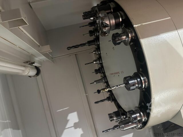 Verticale bewerkingscentrum Dugard 1000E