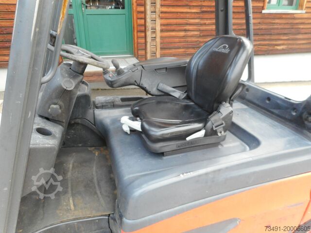4-hjulet gaffeltruck Linde E30L-01 ( BATT. 2021 )