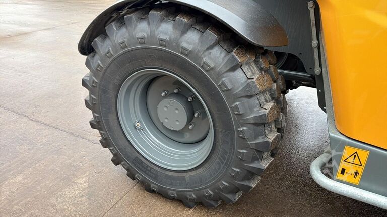 Telehandler Liebherr T42-7S (INCL BUCKET / BE MACHINE / LIKE NEW / 7...