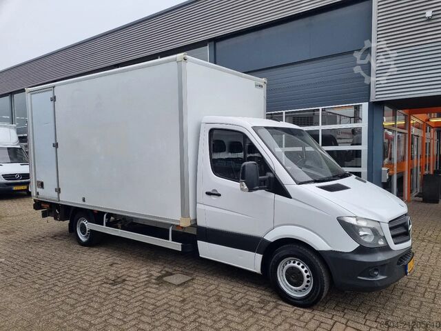Closed box Mercedes-Benz Sprinter 313 CDI Koffer LBW 21M3 Trekhaak