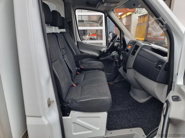 Closed box Mercedes-Benz Sprinter 313 CDI Koffer LBW 21M3 Trekhaak