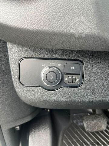 Furgone a tetto alto MERCEDES-BENZ Sprinter 315 9G-TR HOCH+LANG KLIMA 3-SITZ KAMERA