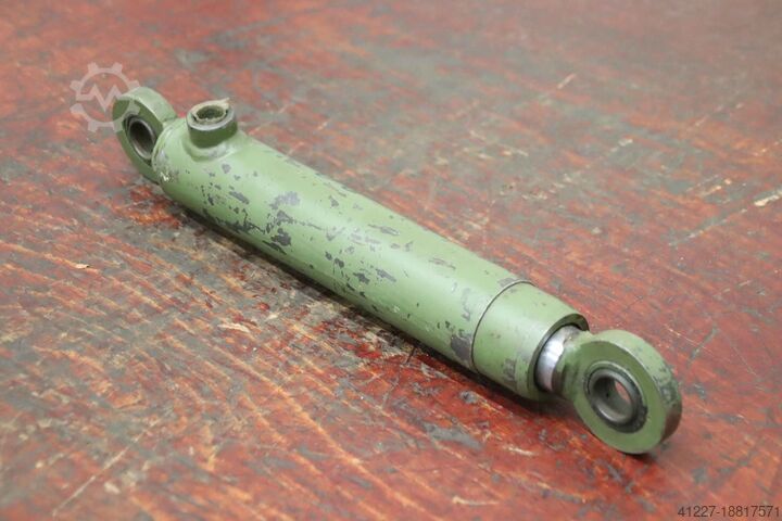 Cylinder hydrauliczny unbekannt Hub 205 mm