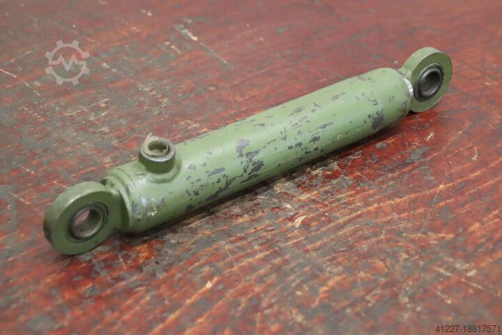 Cylinder hydrauliczny unbekannt Hub 205 mm