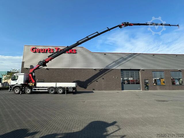 Vrachtwagen met kraan Mercedes-Benz Arocs 3251 8X2 + HMF 7020-K7 FJ 1400-K6 KRAAN/K...