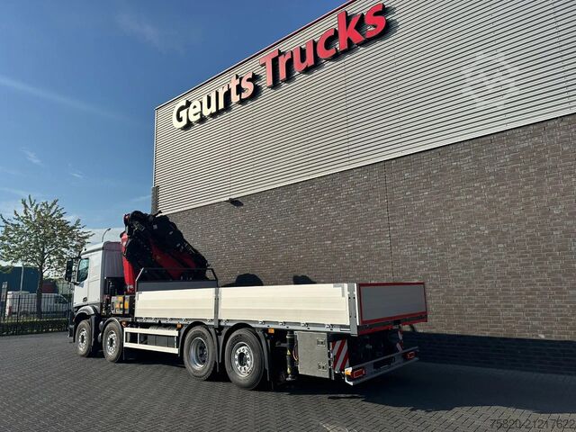 Vrachtwagen met kraan Mercedes-Benz Arocs 3251 8X2 + HMF 7020-K7 FJ 1400-K6 KRAAN/K...