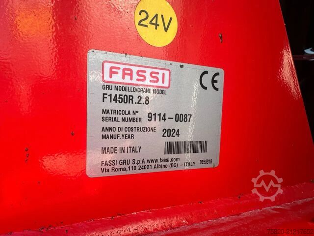 Vrachtwagen met kraan Volvo FH 500 8X4 RF-RT40G  FASSI F1450R.2.8 + JIB L82...