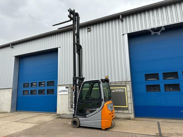 VS-22851 Electric triplex mast forklift Still RX20-16P STILL RX20-16P