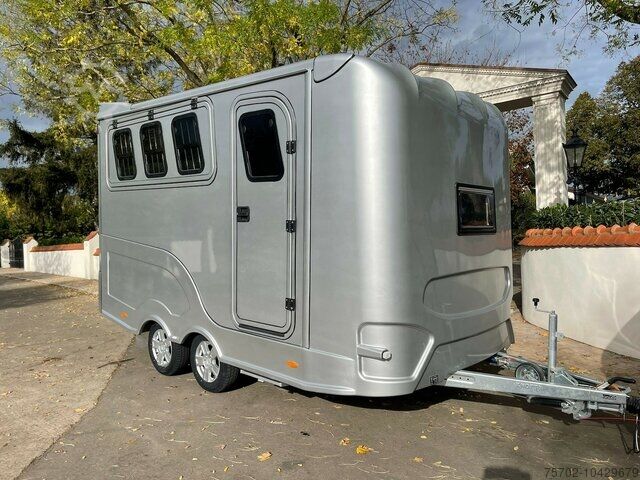 Veewagen Steinsberger 3-Pferde mit Wohnung neues Modell