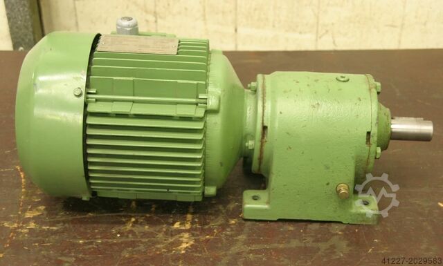 Getriebemotor 1,1 kW 206 U/min SEW-EURODRIVE R40DT90S4