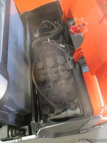 High lifting pallet truck BT SWE 200D