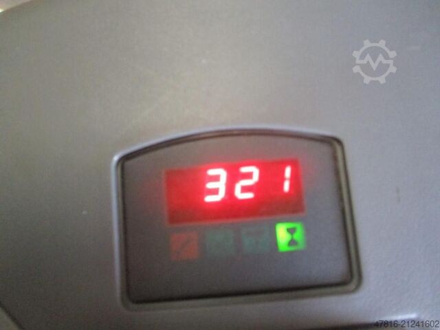 High lifting pallet truck BT SWE 200D