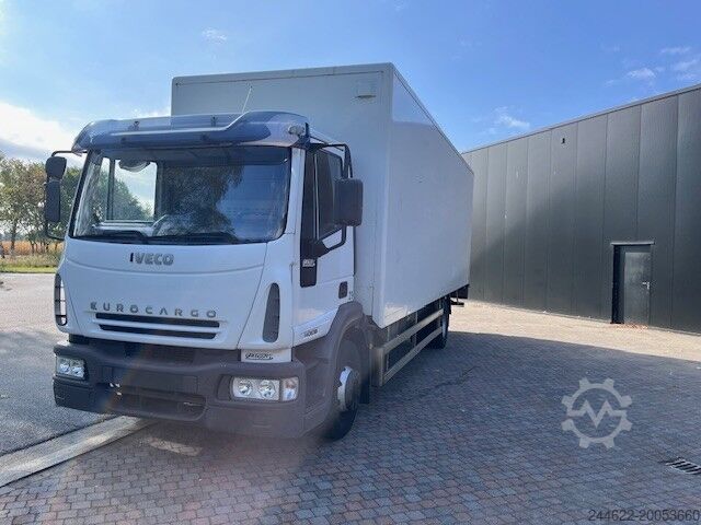 Vrachtwagen met bakwagen Iveco Eurocargo 140E18