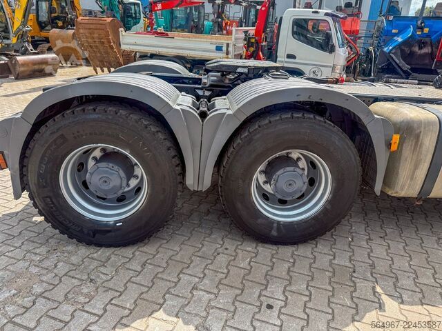 Trattore stradale standard MERCEDES-BENZ Actros 3351 MP3 V8 Kipphydr.